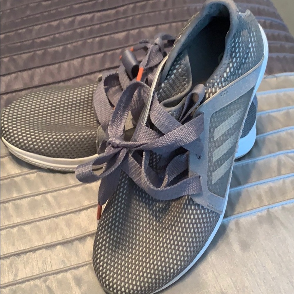 Like new Adidas Edge Luxe